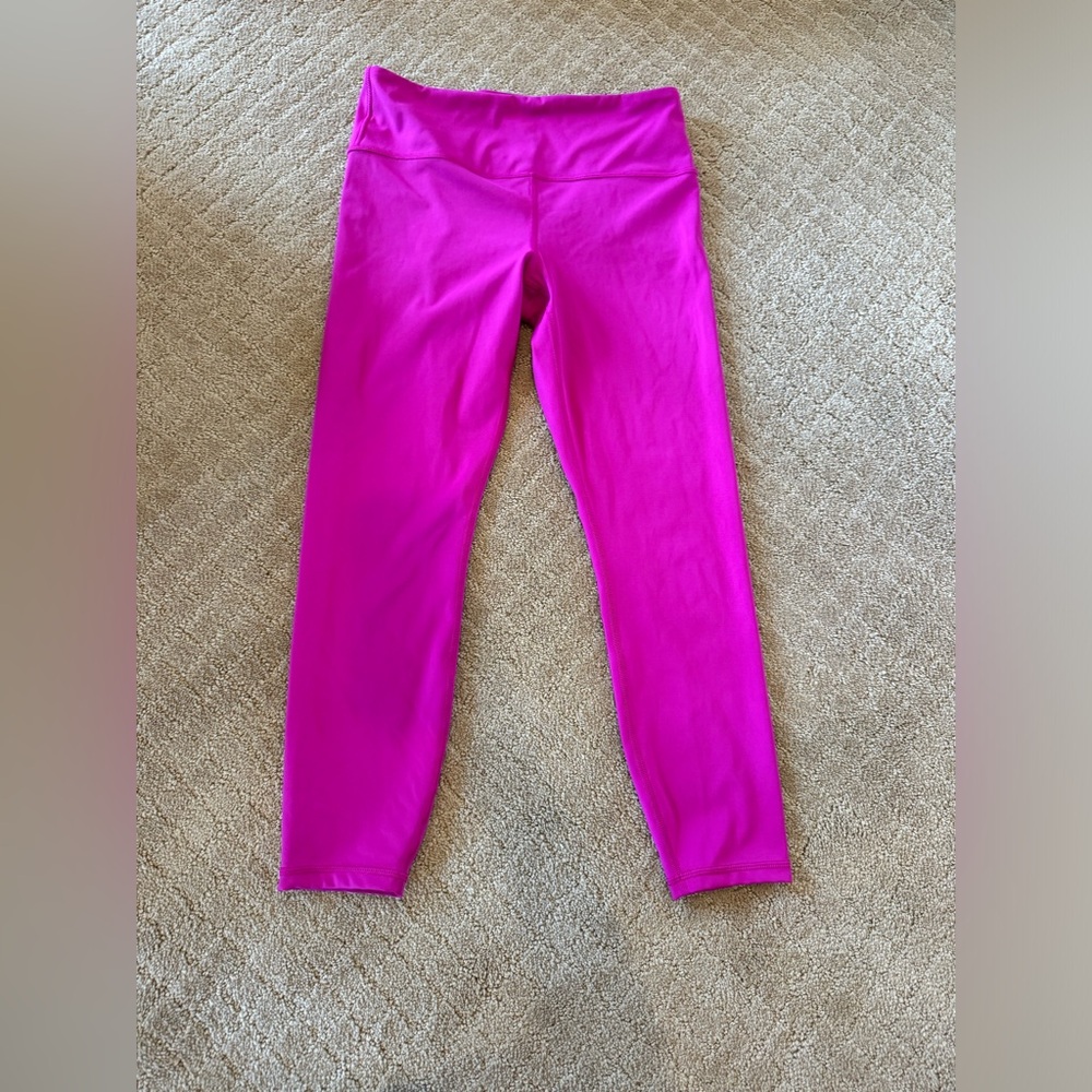 athletes cropped leggings